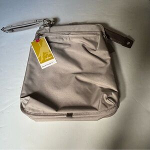 NWT Sumdex She Rules Laptop/Briefcase Bag Taupe Color #PON-944ST-TJ